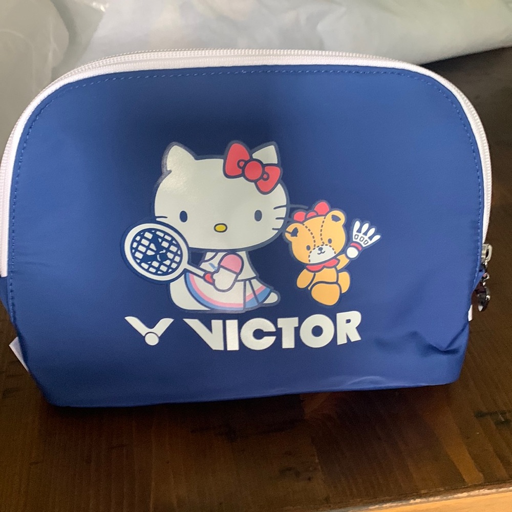 Victor X Hello Kitty Pouch